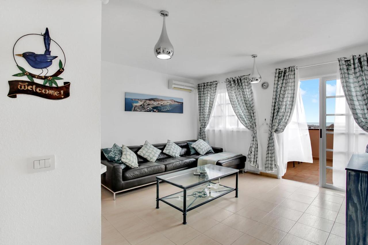 Top Floor, Sea View, Huge Terrace, Heated Pool, Garage Los Cristianos  Exterior foto